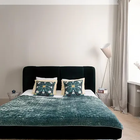 Beautiful 3 Bedroom 170m2 With Sauna In Toeoeloe Апартаменты Хельсинки